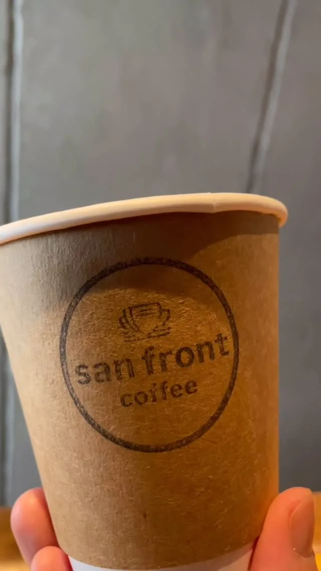 ☕︎ @san_front_coffee 

#月島
#もんじゃ
#もんじゃストリート
#銀座
#勝どき
#コーヒー 
#cafe 
#coffee 
#珈琲 
#カフェ 
#ラテ 
#カフェ巡り 
#モーニング 
#sanfrontcoffee 
#オリジナルラテ
#平日限定