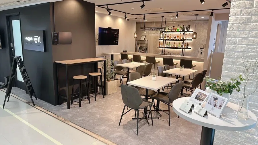 BASE CAFE&LOUNGEの写真