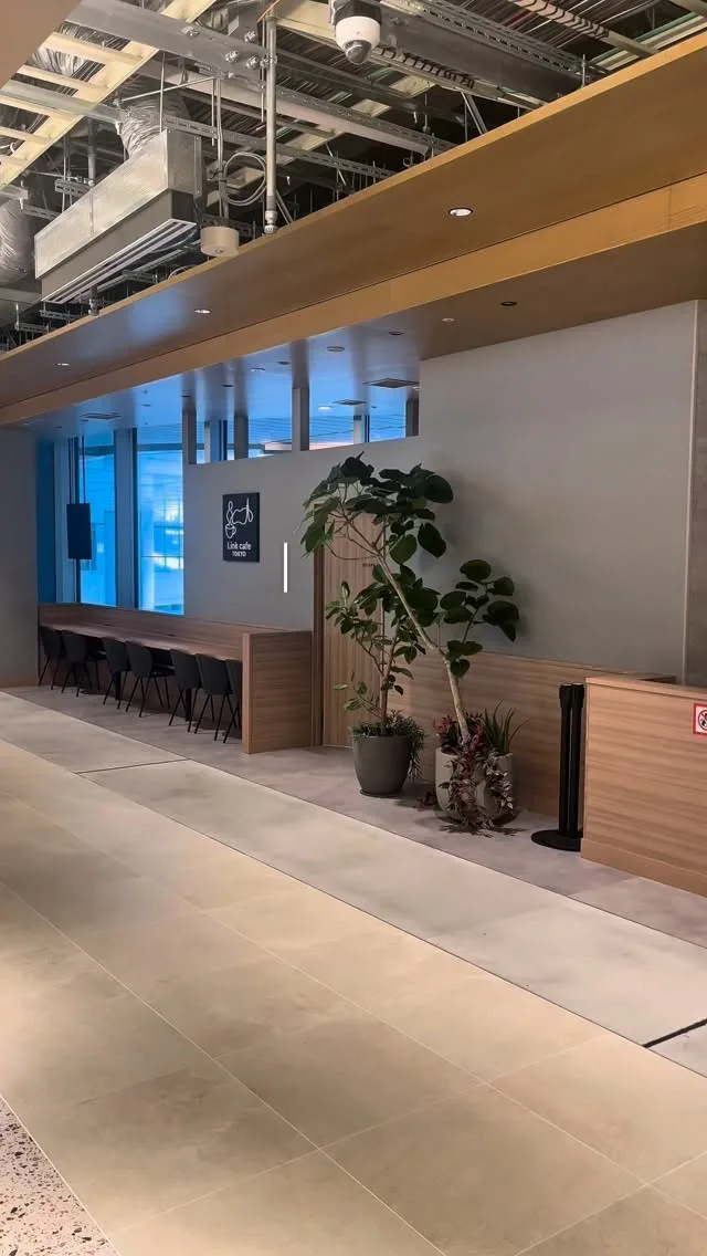 Link cafe TOKYOがオープンしてあっという間に3ヶ月と言う月日が経過しました。ご利用いただいた皆様、興味を持ってくださった皆様、本当にありがとうございます。

現在Link cafe TOKYOでは親子で楽しめるクリスマスイベントの開催、思い出をラテにプリントできるセルフィーラテ等を実施しております。

これからも、より皆様に喜んでもらえるように、そしてほっと一息つくことができるよりどころのような場所になるよう、一同頑張って参ります...。

これからもよろしくお願いします😌。