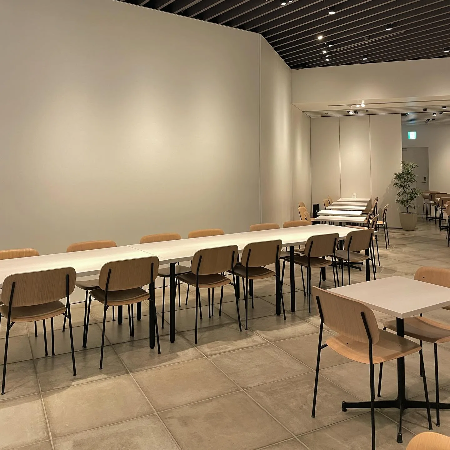 Photo shared by TORANOMON HILLS CAFE / 虎ノ門ヒルズ on June 24, 2024 tagging @toranomonhillsofficial, and @toranomonhillscafe.