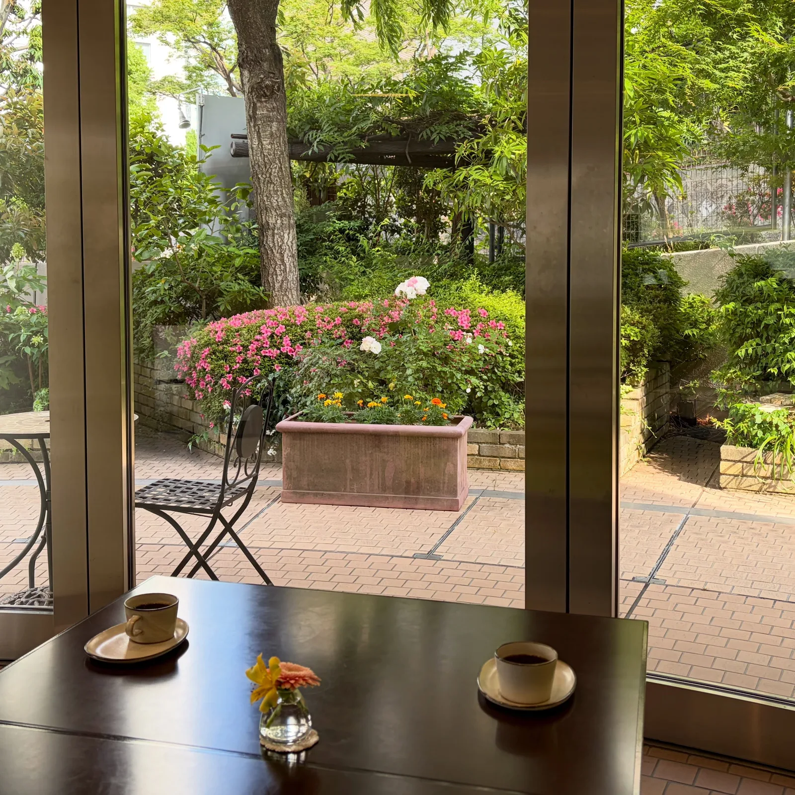 Photo by ナチュラルカフェ＆レストラン　椨の木(たぶのき) in 椨の木. May be an image of window.
