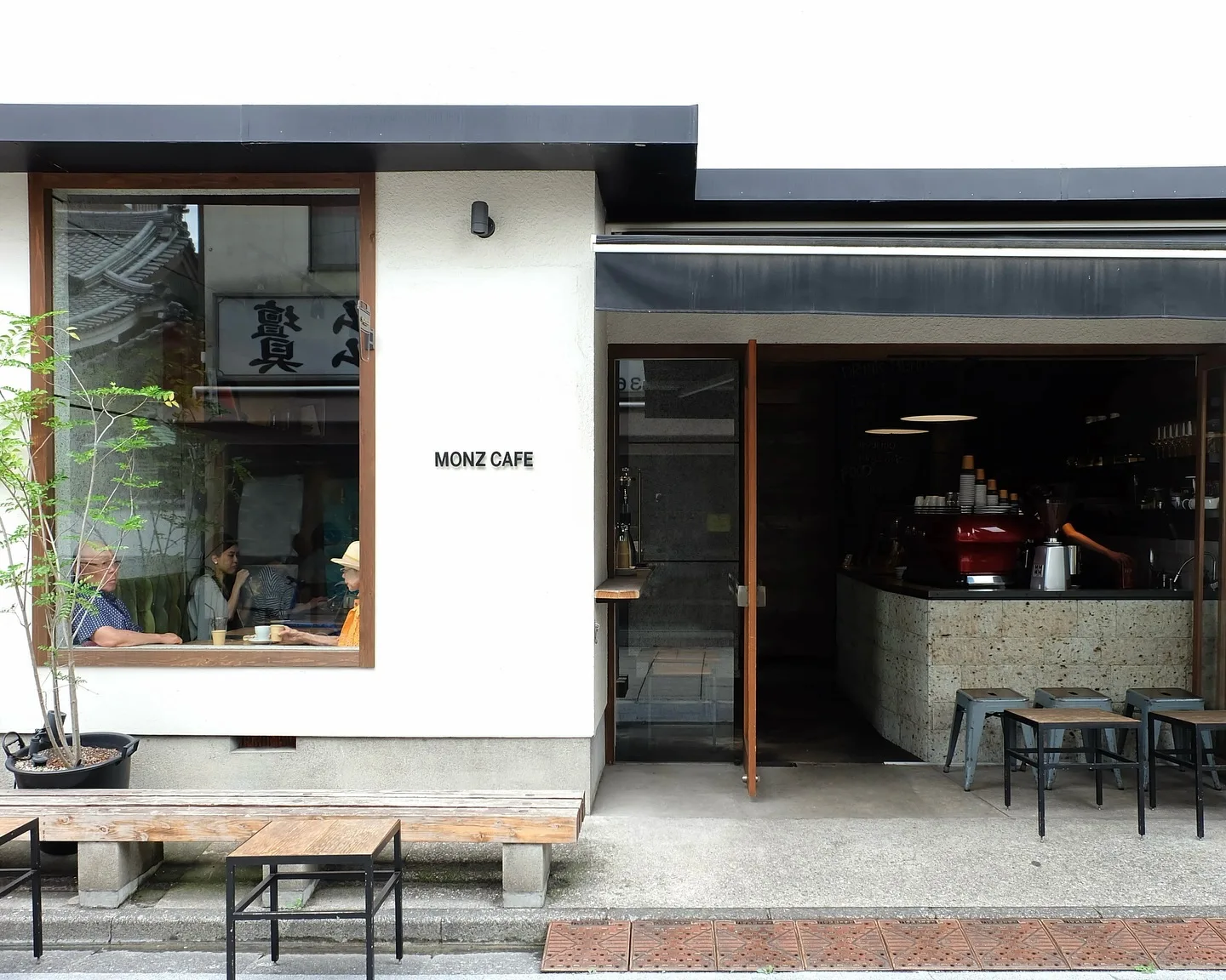 Photo shared by Allpress Espresso Japan on December 25, 2024 tagging @monzcafe.