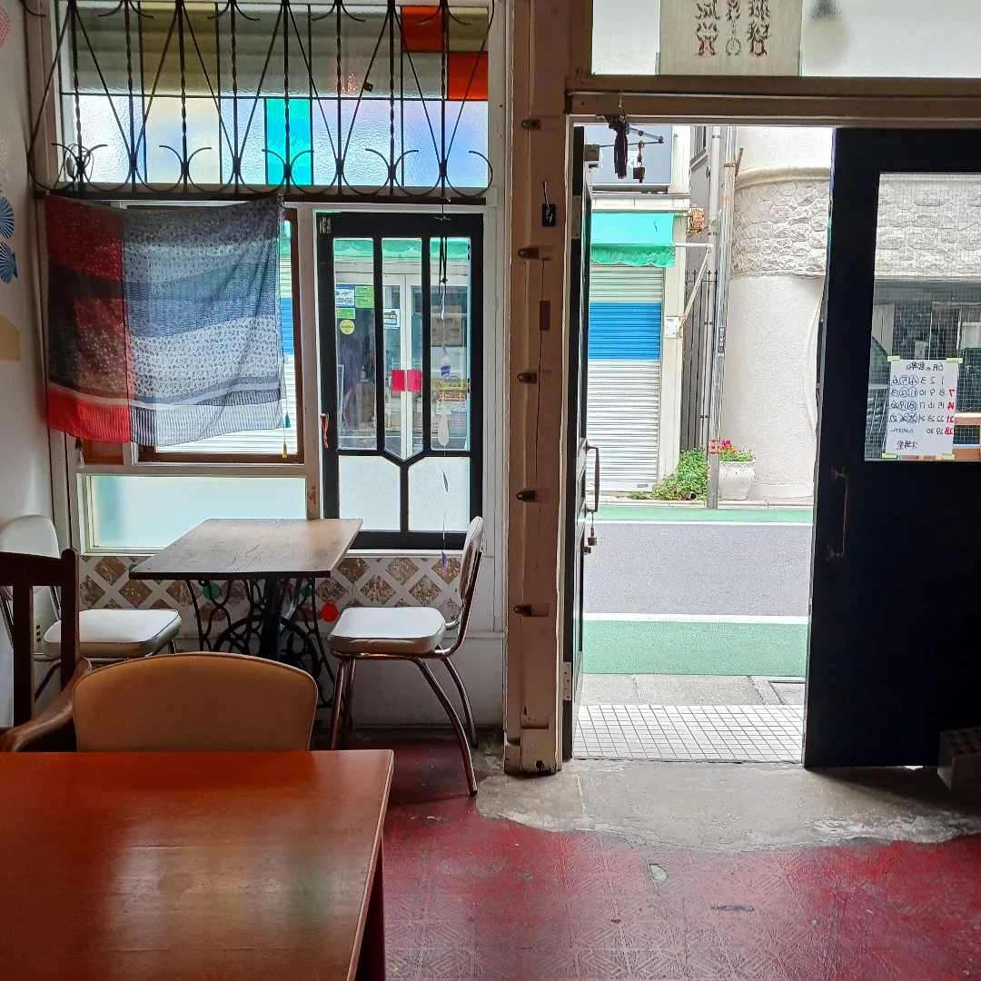 Photo by 木琴堂 on June 03, 2026. May be an image of cash machine, door and text.
