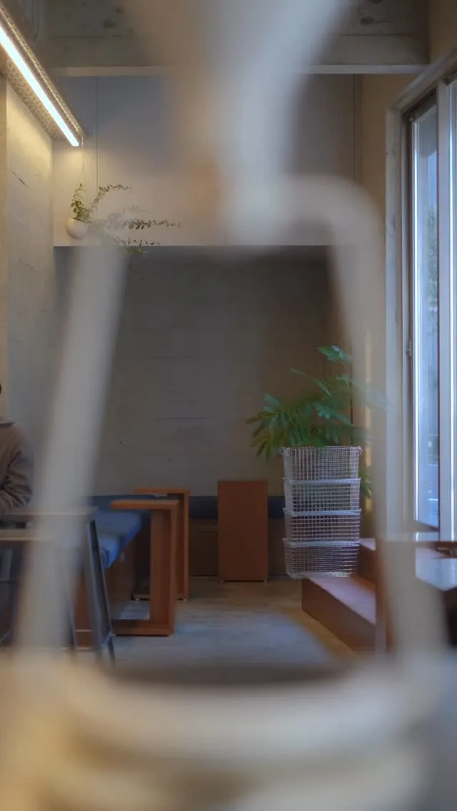 .
スマートコーヒードリッパー「GINA」から見える景色。
今週末もご来店お待ちしております。

The view from the smart coffee dripper “GINA”.
We look forward to seeing you again this weekend.
＿＿＿＿＿＿＿＿＿＿＿＿＿
【WR.】
〒152-0004
東京都目黒区鷹番3-5-7
Open
8:30~22:00

#学芸大学 #学芸大学カフェ #学大カフェ #スペシャルティーコーヒー #クラフトビール #specialtycoffee #craftbeer