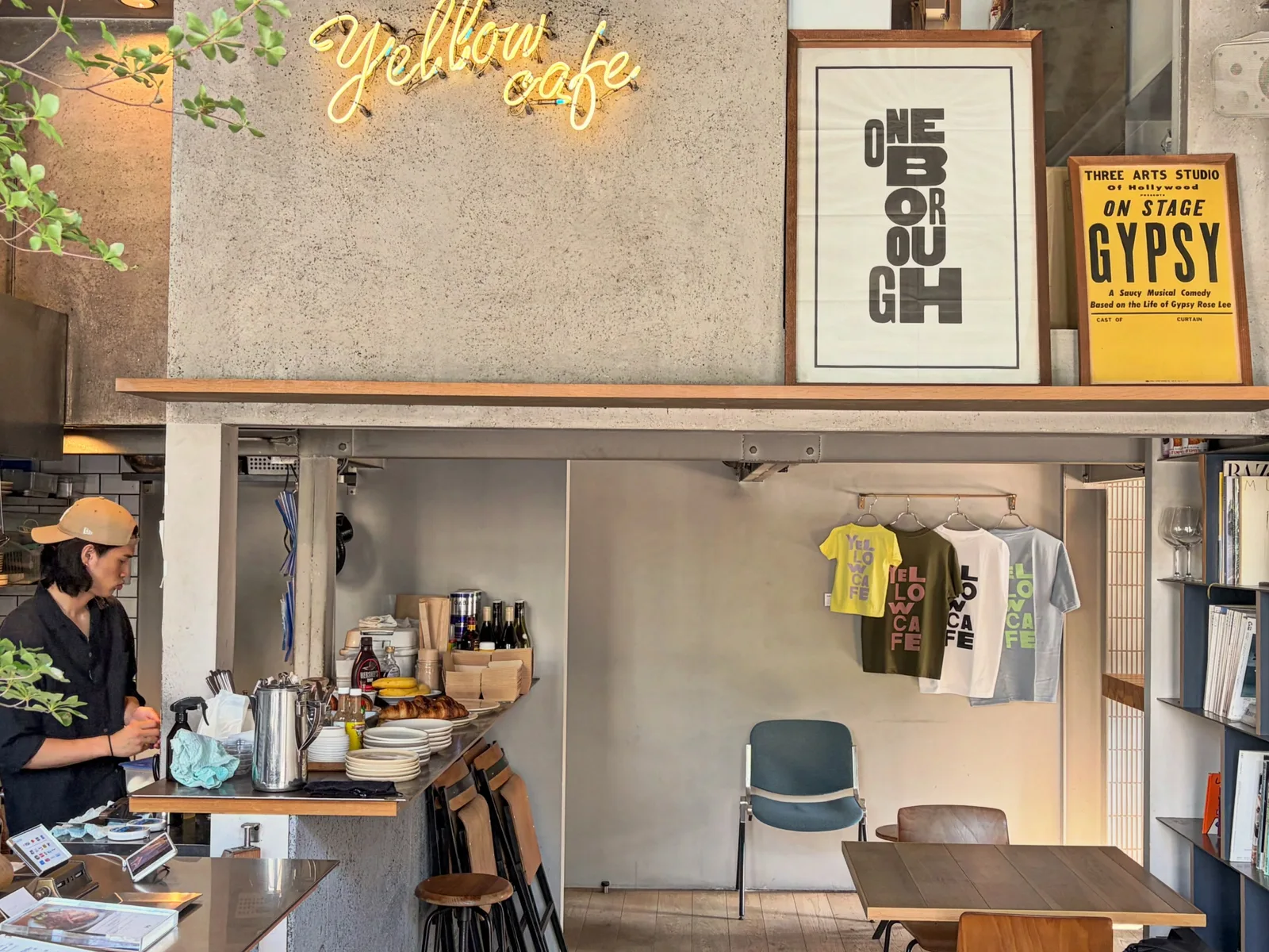 Photo by ʏᴇʟʟᴏᴡ ≪ᴄᴀғᴇ≫ in Yellow with @_yellowcafe_. May be an image of text.