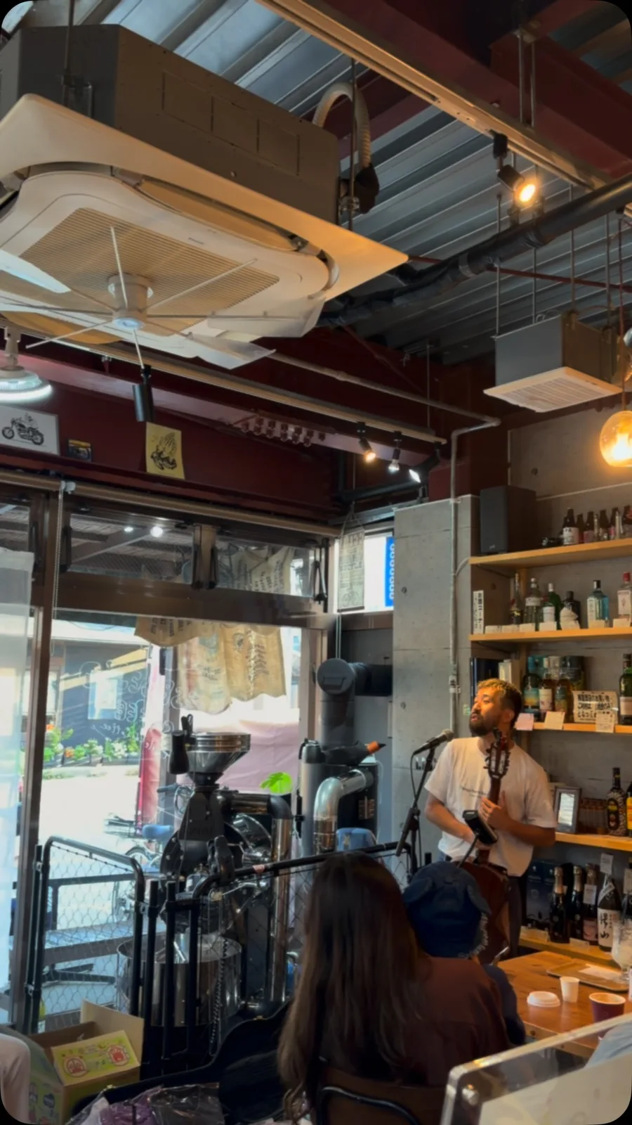 素敵なお時間をありがとうございました🎤
 @takuji_official 

素敵な繋がりに感謝しています☕️
@ryosekikawa 

@lec_coffee 
スタッフのみんなありがとうございました🫶

ご来店ありがとうございました☕️☀️
2026 6/13

————————————————————
Espresso （2種）
⚫︎中深煎りのブレンド(Daily)
⚫︎Today’s Espresso (＋100)

Light roast ~Medium Dark各種ドリップコーヒーをご用意しております☕️ 
産地、焙煎などによる味わいの違いを、ぜひお楽しみください

ランチ 、ディナー📩 DM @willowhouse_kawagoe 🧑‍🍳ご予約可能です！

スイーツ・ドリンクはテイクアウト可能です。
※一部テイクアウト不可の商品がございます。
保冷剤・保冷バッグをご持参いただくと、お持ち帰り可能なスイーツの種類が増えます。

お支払いはCash.PayPay.Visa.MasterCard

🍺🍷アルコール提供もしています。
お酒のお買い物もできます。(現金のみ)
柳屋酒店

⚠️スイーツ日によって変更あります

プリンは毎日お作りしています🍮

店頭前にバイク、自転車駐車可能です。
パーキング2台あります。駐車位置お間違えのないようによろしくお願い致します👮🚨

・お一人様につき、1ドリンクのご注文をお願いいたします。※小学生以下のお子様は対象外です。
・We kindly ask for a minimum of one drink per guest. Children are excluded from this policy.

 #littleedocoffee  #川越カフェ  #ライブ #takuji #山本卓司 さん