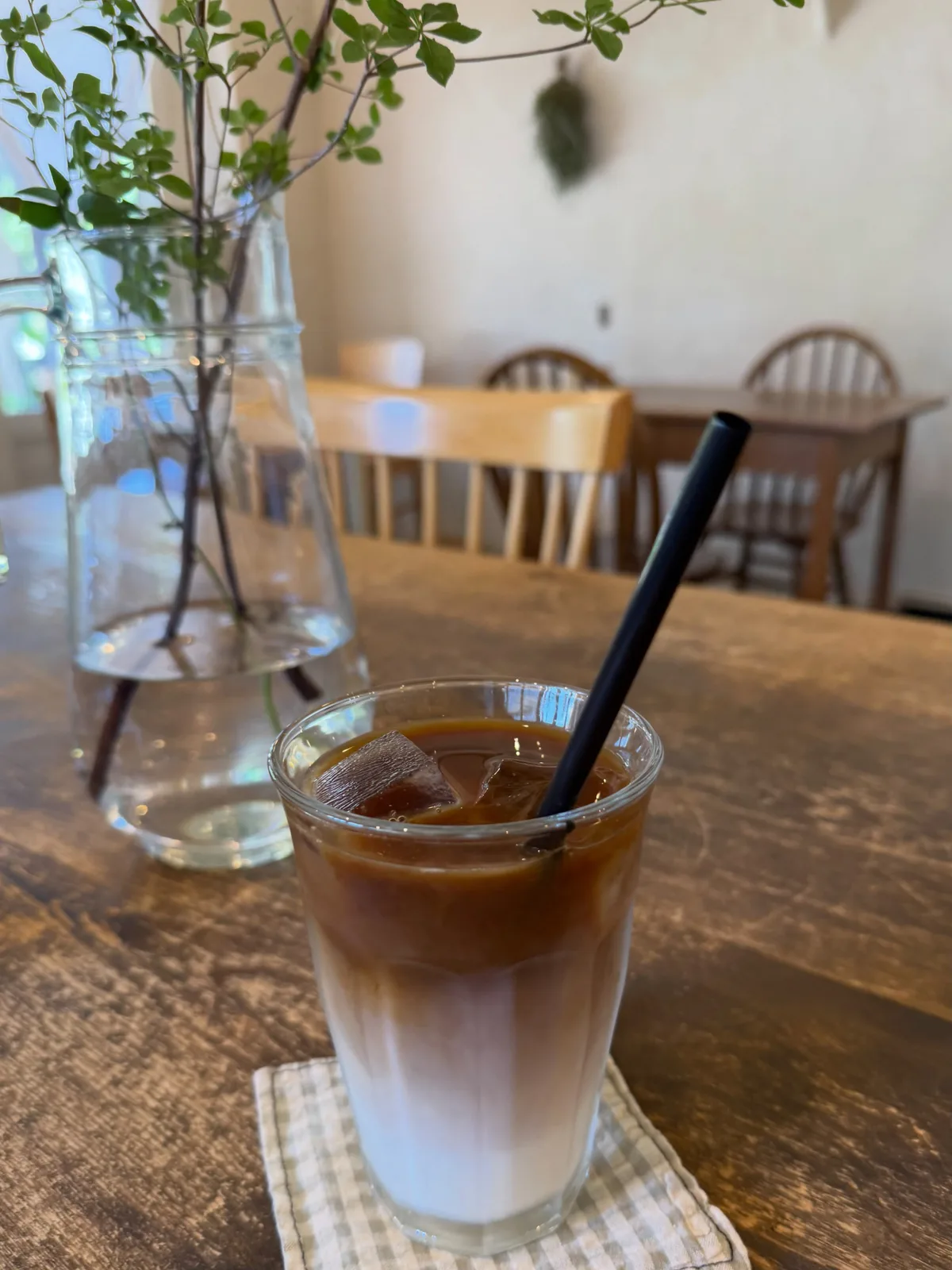 Photo by Cafe Shibaken in カフェ シバケン. May be an image of coffee, coffee cup, cappuccino and text.