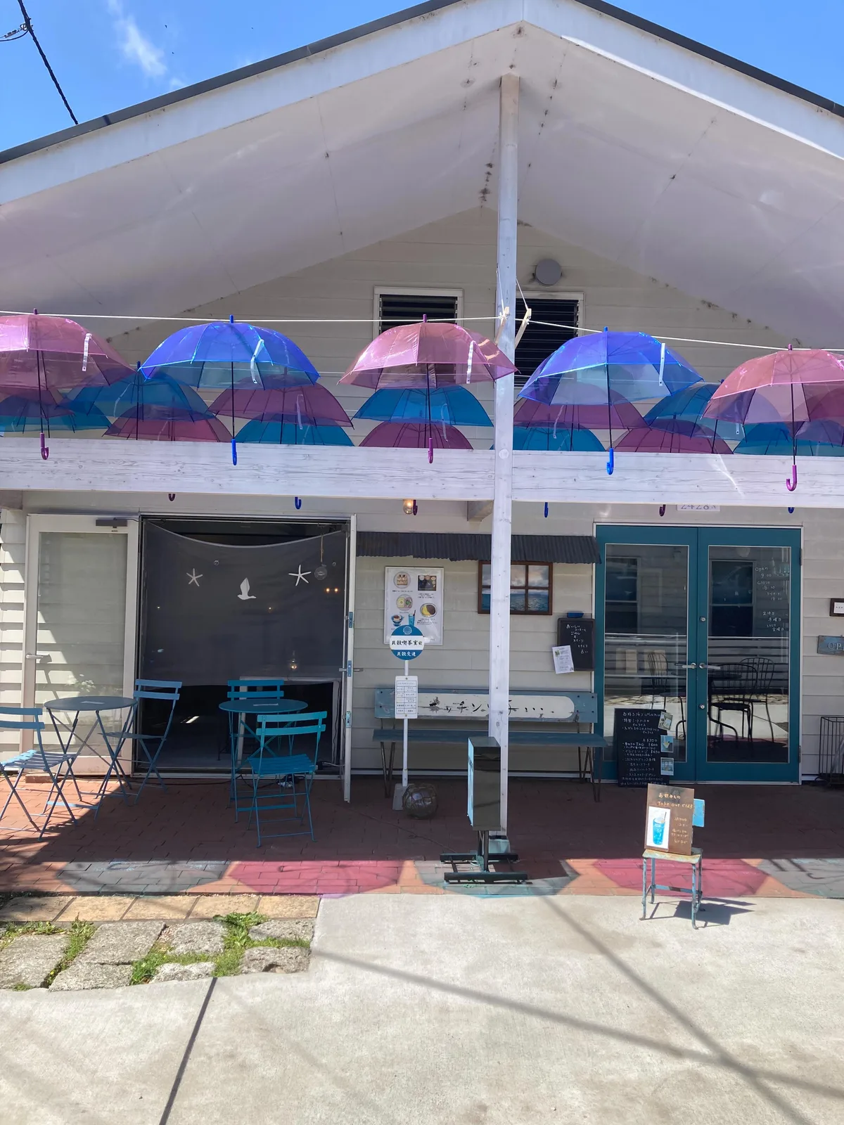 Photo by nana on May 12, 2026. May be an image of parasol, umbrella and cabana.
